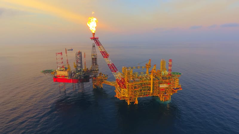 Scale matters: navigating EM oil credit in volatile markets